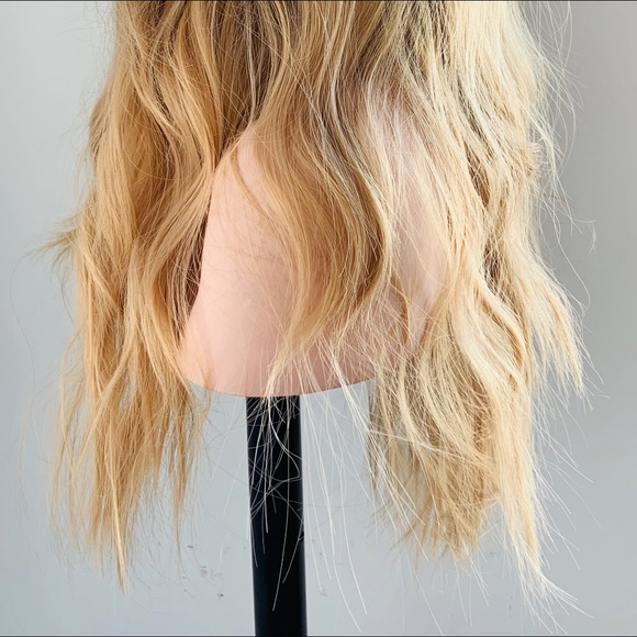 Effortless Style 22” Ombre Golden Brown/Blonde Synthetic Wig - Picture 8 of 10